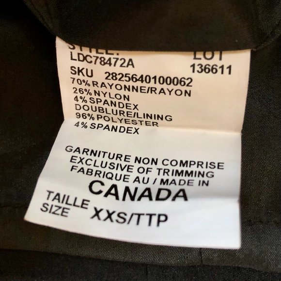 *NWT* Black Starburst Pleated Fitted Sheath Dress - Made in Canada - Size XXS - Picture 14 of 16